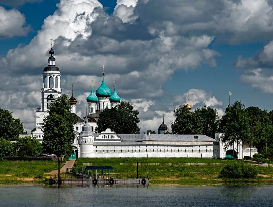 Свято введенский женский монастырь ярославль. Свято-Введенский Толгский монастырь. Толгский монастырь Ярославль. Свято Введенский монастырь Ярославль. Толгский Введенский женский монастырь в Ярославле.