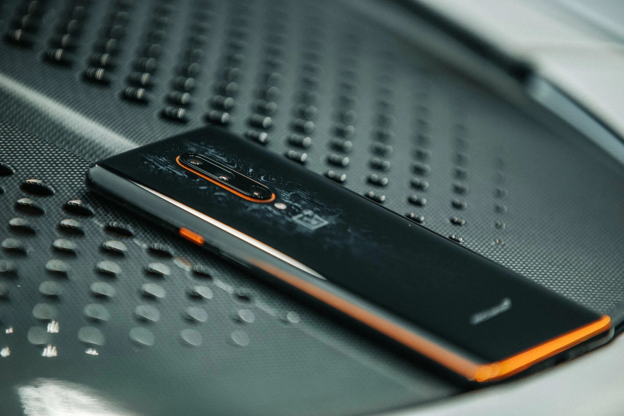 Смартфон т pro. 7t pro mclaren edition. oneplus 7t pro mclaren edition. oneplus 7 pro mclaren edition. oneplus mclaren edition.