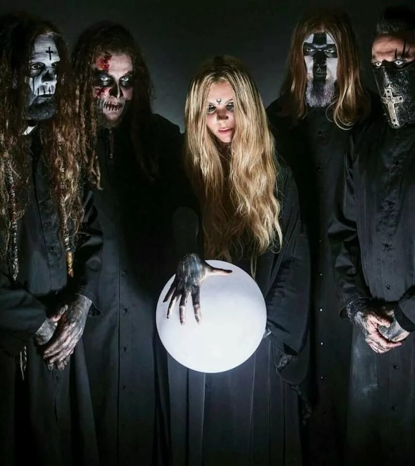 I like this moment. In this moment. In this moment 2017 Ritual. In the moment группа. Мария Бринк Ritual.