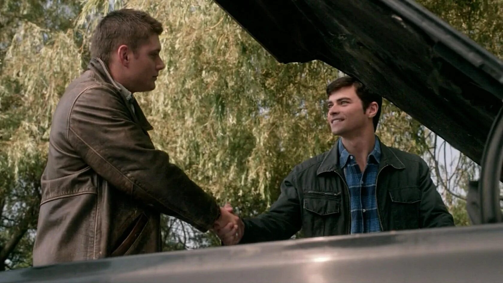 балы красавицы лакеи юнкера и вальсы шуберта и хруст французской. попала в прошлое и встретила маму. скотт иствуд и бритт робертсон дальняя дорога. мелодрама дальняя дорога. эффект бабочки фильм 2004 эван.