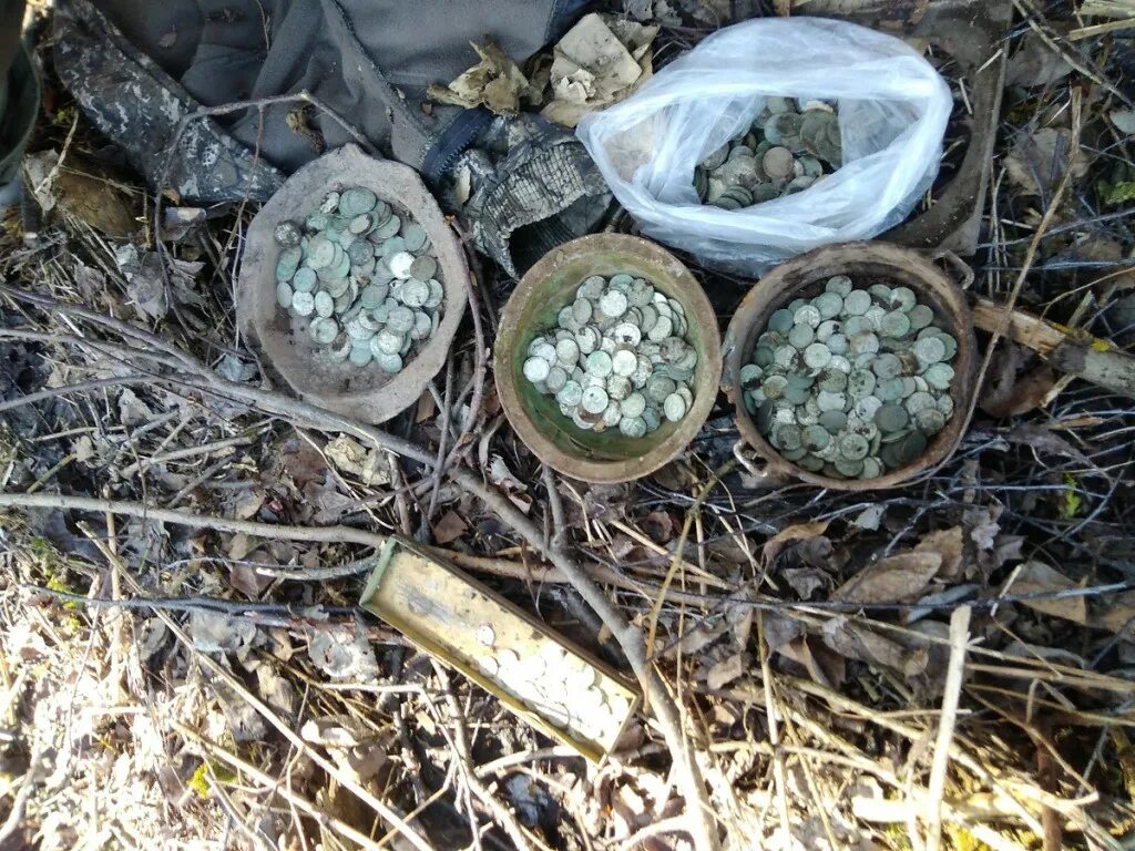 Найти клад в городе. Куштауский клад. хоксненский клад. терехинский клад. нашел клад.