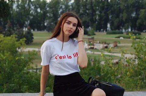 Девушка пятерки