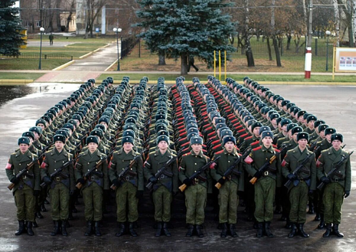 Московское общевойсковое командное училище армия. Московское высшее военное командное училище (военный институт). МВВКУ Московское высшее командное училище. Московский общевойсковой командный институт военный.