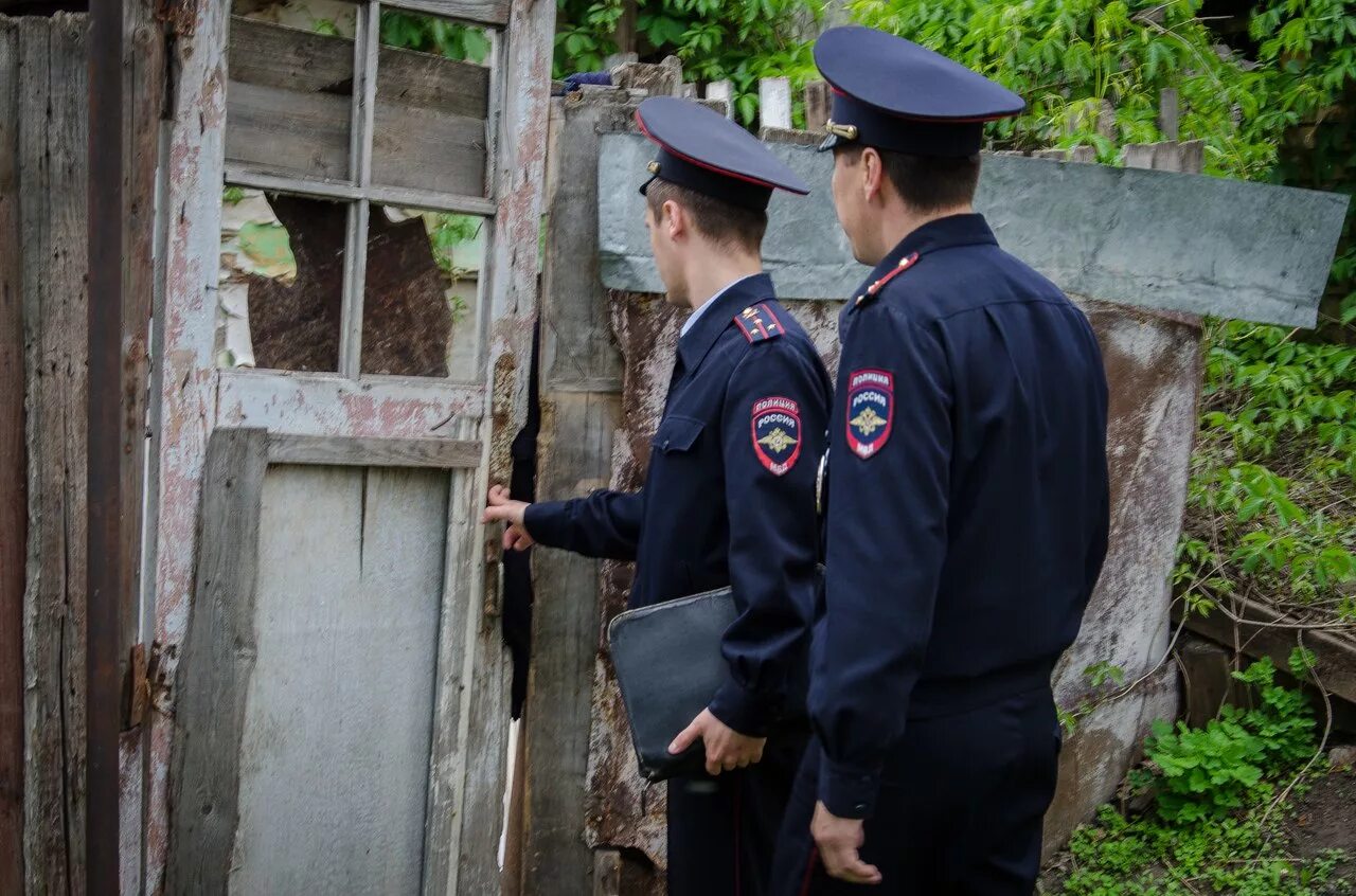 Сотрудник орд. Оперативно-розыскная деятельность полиции. Полиция Уголовный розыск. Опергруппа милиции. Оперуполномоченный уголовного розыска.