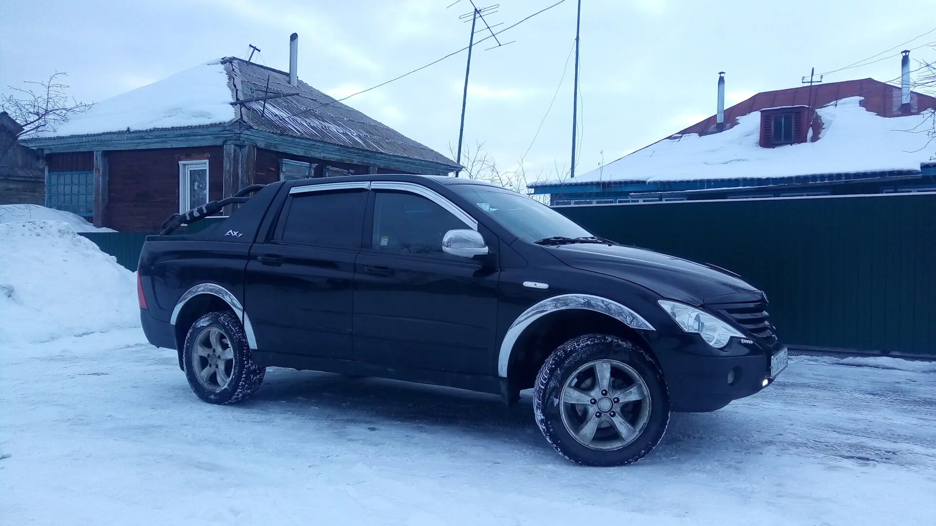 Саньенг актион 2008 дизель. 275 65 18 Actyon Sports. Силовой бампер SSANGYONG Actyon Sports 2. Пластиковый обвес на Санг енг Актион спорт. SSANGYONG Actyon Sport самодельный кунг.