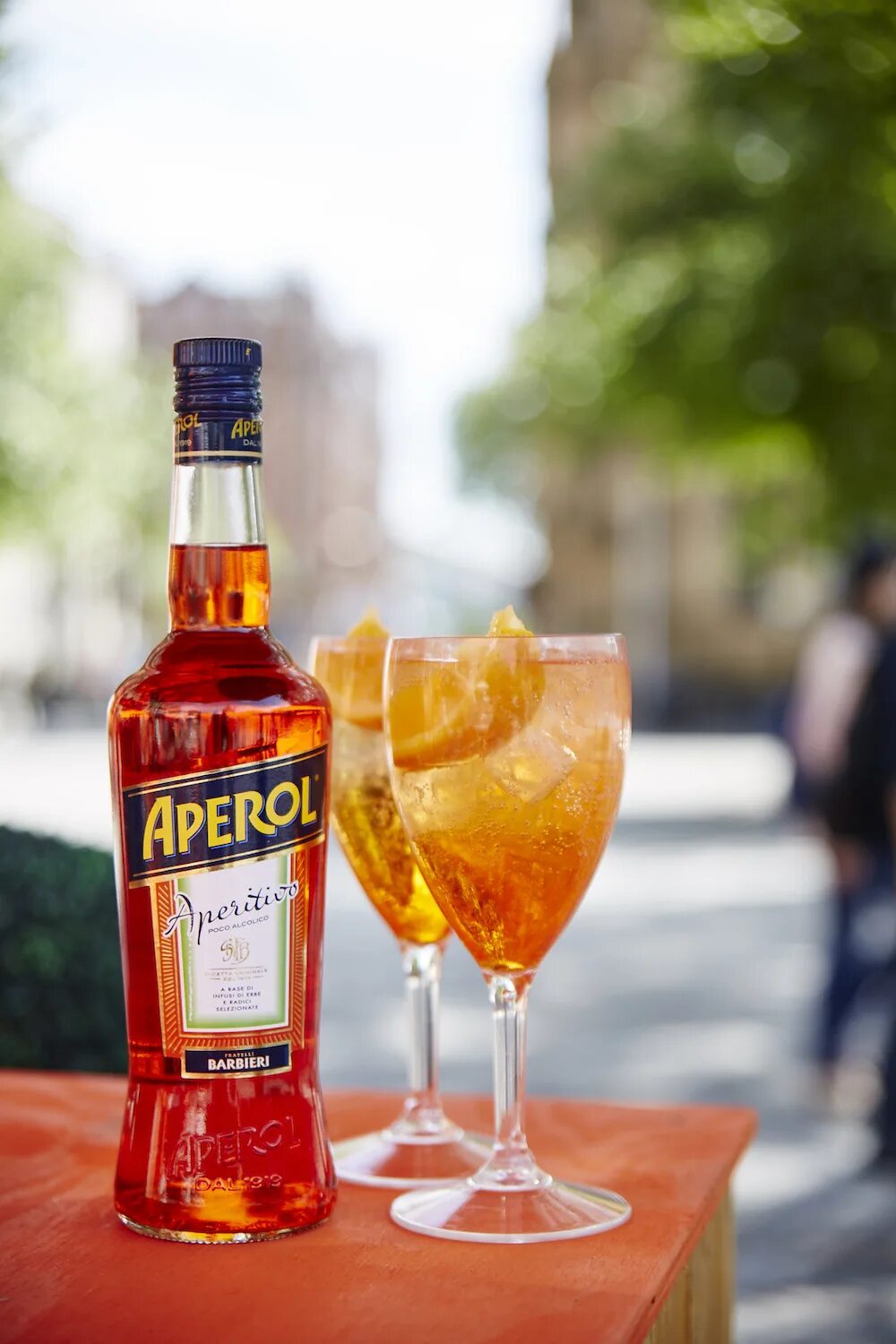 Аперитив апероль. Апероль алкогольный. Апероль ликер крепость. Апероль кампари. Апероль алкогольный.