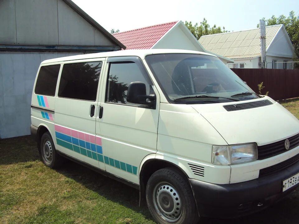 Volkswagen Transporter, 1999 года. Фольксваген Транспортер т4 1999 года. Фольксваген т4 пассажирский. Фольксваген т4 1999 года.