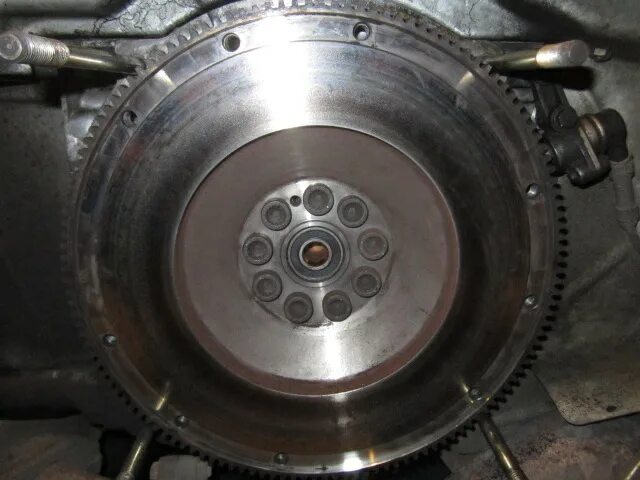 маховик w210 с датчиком коленвала 2. маховик датчик коленвала. 2 маховик. мерседес 210 111 маховик. маховик 236 под датчик коленвала маз.