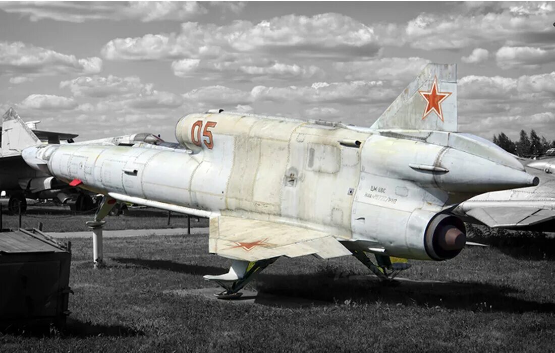 Стриж 141 беспилотник характеристики. Ту-141 Стриж. БПЛА Стриж ту-141. Ту-141 самолёт-разведчик Стриж. Беспилотный разведчик ту-141 «Стриж»..