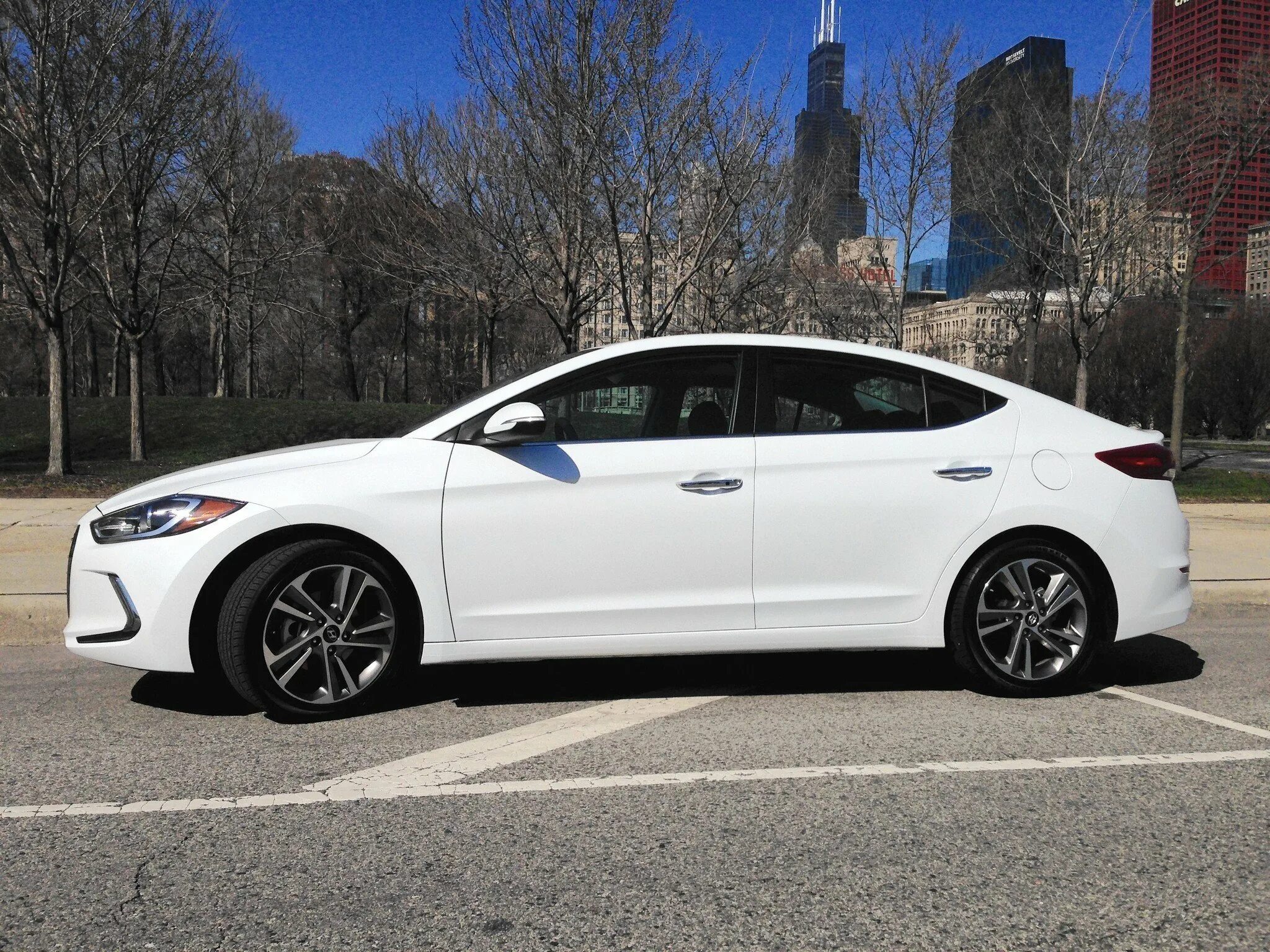 Hyundai elantra 6 диски. Hyundai elantra 6. Диски хендай элантра 6. Hyundai elantra 2017 sport black. Hyundai elantra 17.