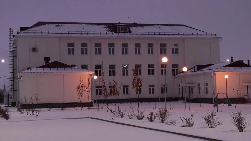 Погода углегорский тацинский ростовская. Поселок углегорский тацинский район. посёлок углегорский ростовской области. углегорская школа тацинский район. углегорская средняя общеобразовательная школа поселок углегорский.