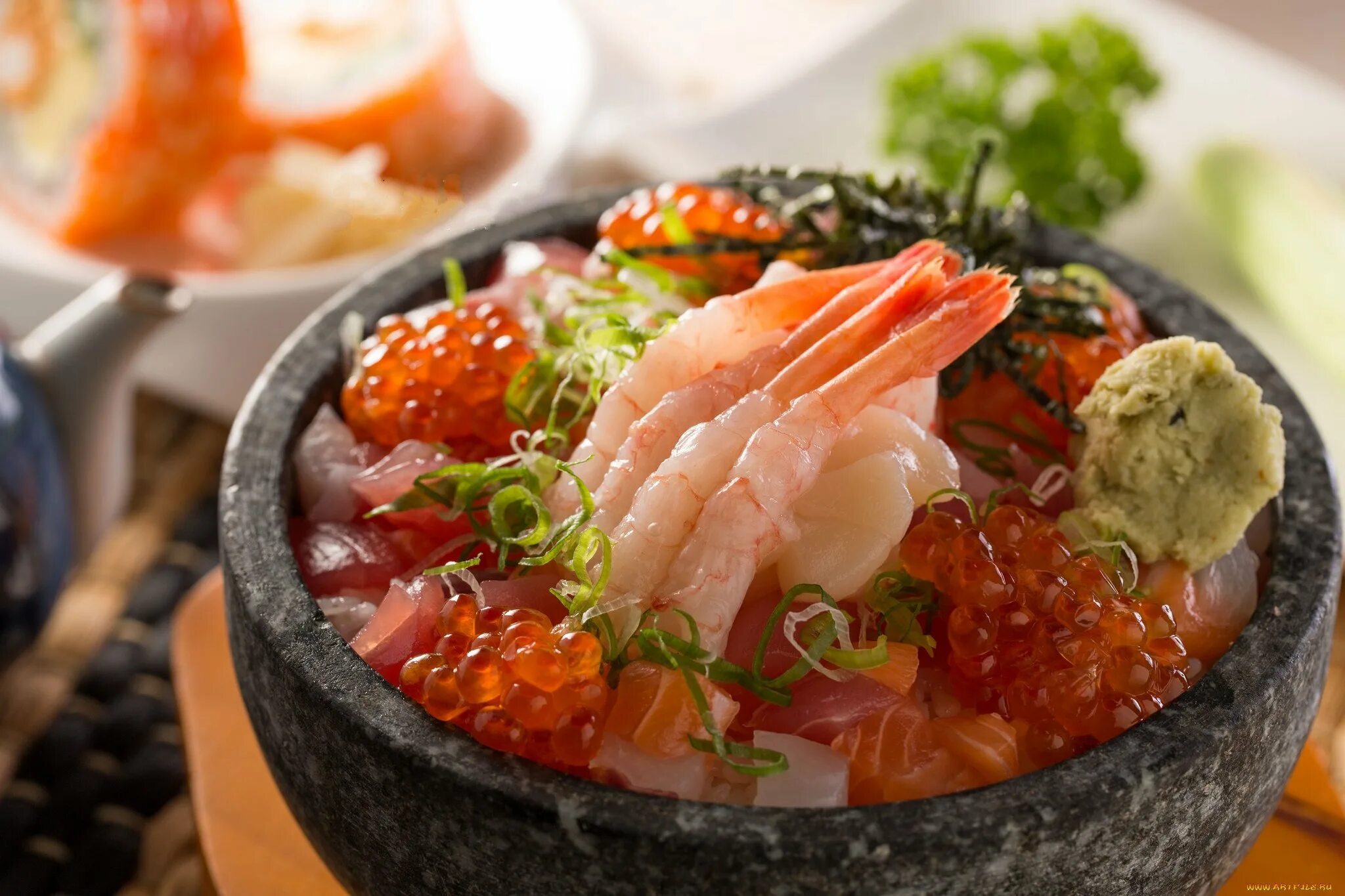 Блюда с морепродуктами. Обед из морепродуктов. Красивые блюда из морепродуктов. Корейская кухня морепродукты.