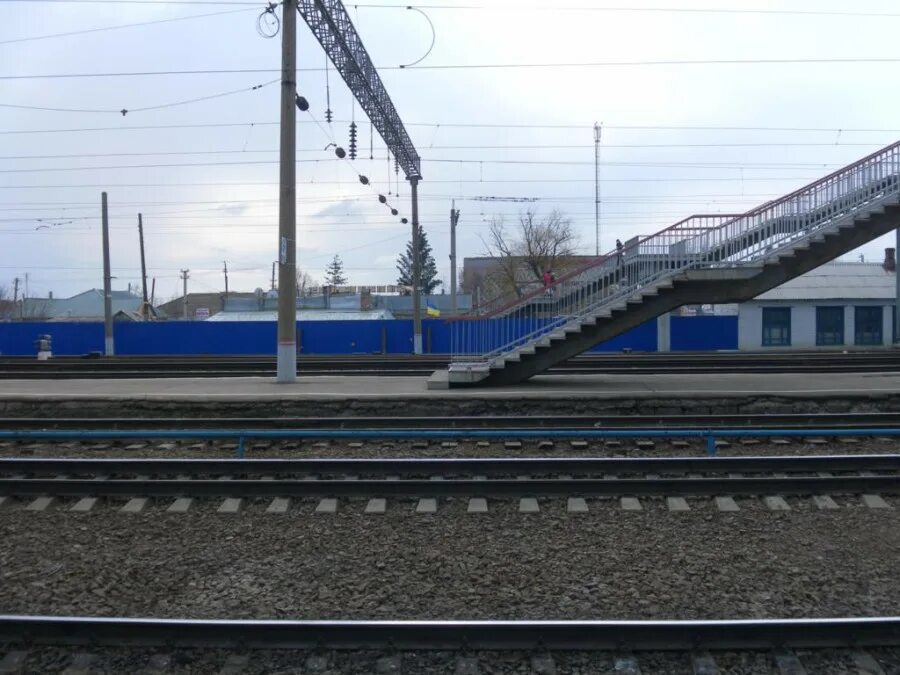 Погода чертково ростовская область на 14. Вокзал чертково. станция чертково ростовская область. жд вокзал чертково. вокзал в чертково ростовской.
