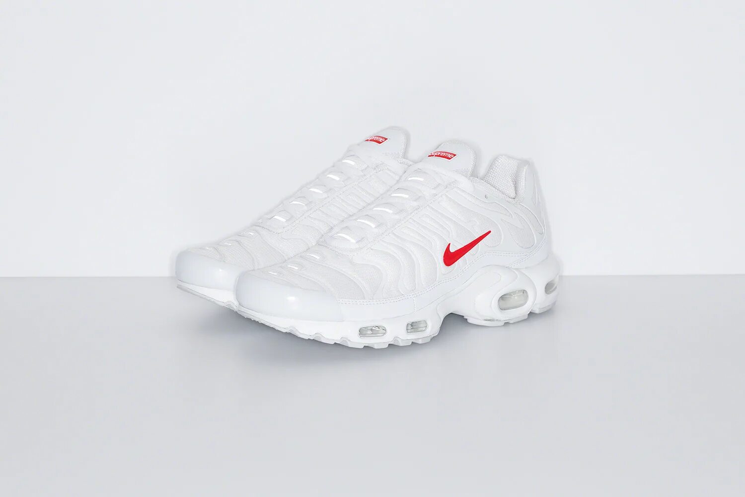 Nike air max plus supreme. Nike tn x supreme. Nike air max tn supreme. Nike tn x supreme. Nike tn custom.