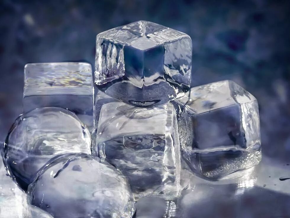 Сколько кубиков льда. Кубики льда. Ледяной кубик. Кубиковый лед. Кусочки льда.