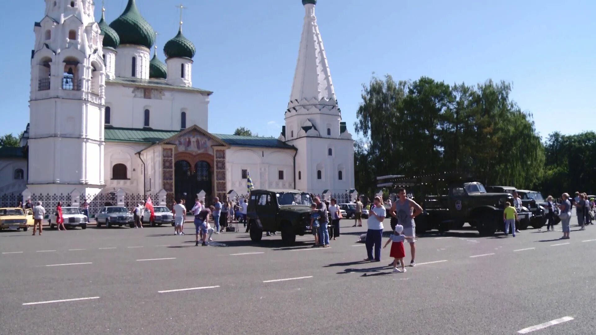 Автомобиля ярославль. Ярославль 2020. Советская площадь Ярославль 2022. Площадь Победы Ярославль. Советская площадь Ярославль 2021.