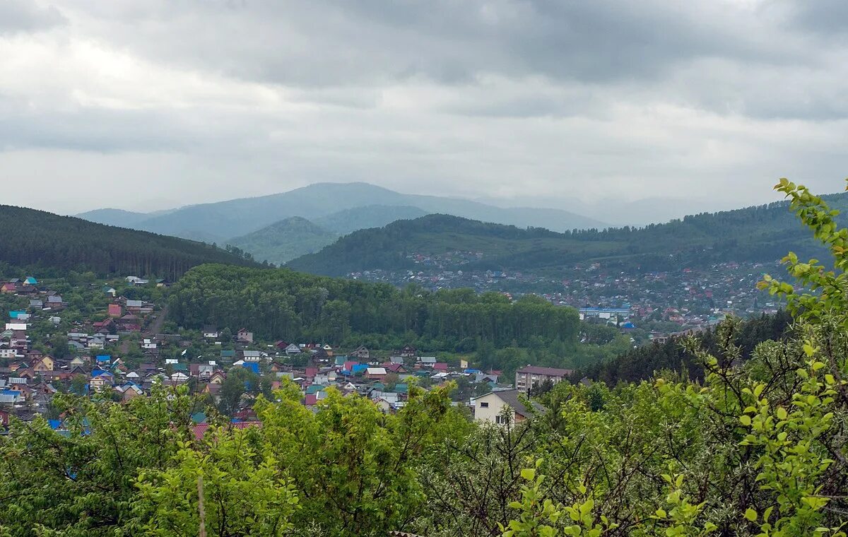 М горно алтайск. Республика Алтай город Горно-Алтайск. Горноалтайск.ру Горно Алтайск. Улала Горно-Алтайск. Горно Алтайск природа города.