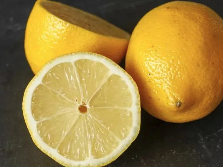 Почему лимон желтый. Семейство цитрусовых. Марокканский Цитрон. Относится к лимонным. Ситрон лимон.