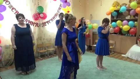 Платье воспитателя детского сада
