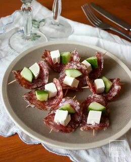 Закуска с копченым сыром