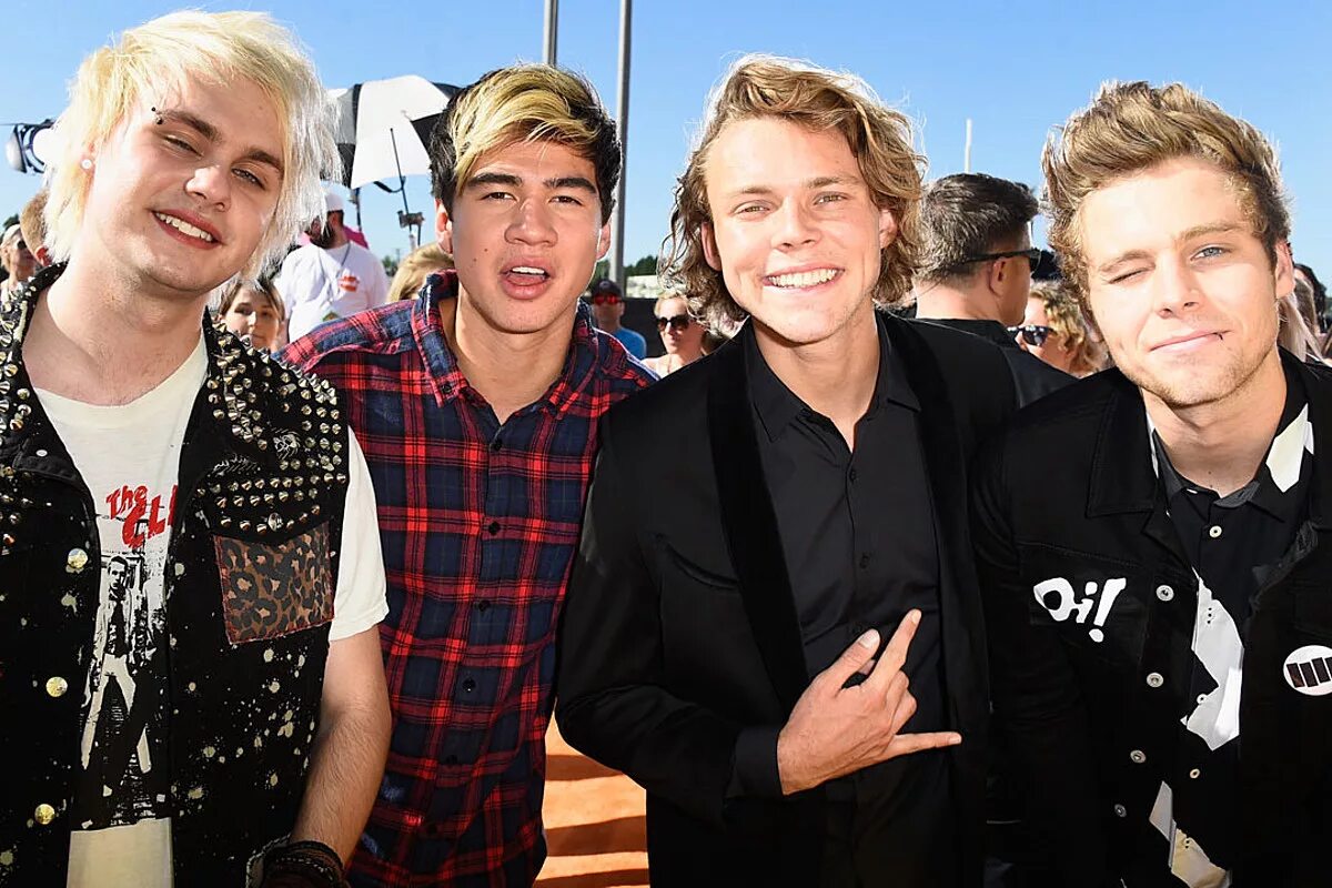 Seconds of summer. Группа 5 seconds of summer. 5 seconds of summer 2025. 5 секунд оф саммер. 5 seconds of summer 2025.