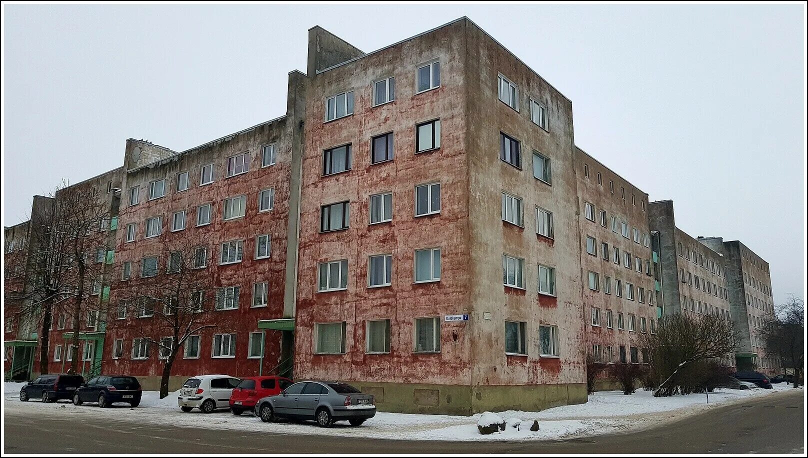 Коричневый город. Эстетика коричневого. Коричневое здание. Город бурая. Эстетика коричневого.