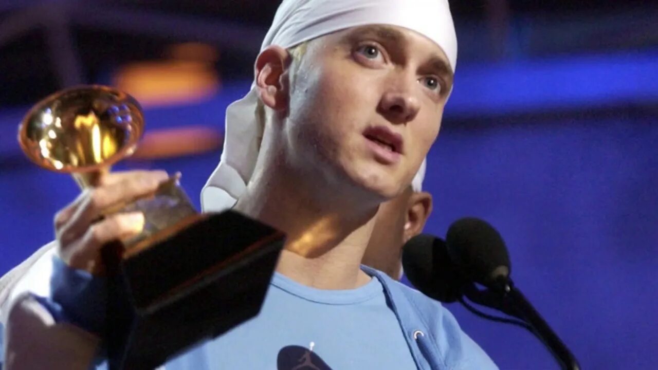 Eminem stand. Эминем Грэмми. Эминем фото. Eminem 2003 Grammy. Eminem 2000.