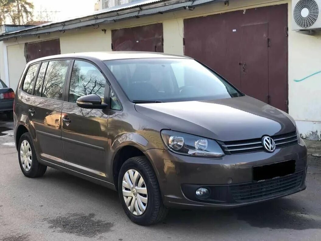 Volkswagen touran 2010 года. Volkswagen touran ii коричневый. туран 2010 год. туран 2010 год. Vw touran 2010.