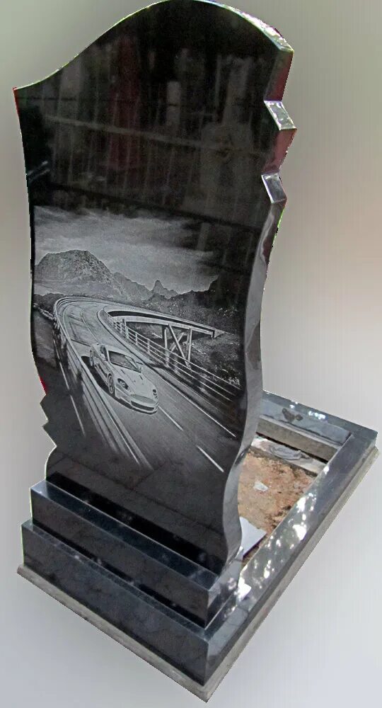 Фотография на памятник. Гравировка на задней стороне памятника. Изображения на мраморных памятниках. Гранитный памятник с голубем. Обратная сторона памятников фото.