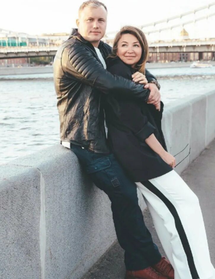 Елена блиновская муж. Родители блиновской. Родители блиновской. Родители блиновской. Родители блиновской.