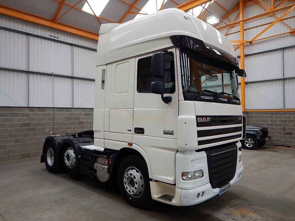 DAF XF 105 трехосный. Даф 106 евро 5. Тягач Даф 106. DAF XF 106 тягач. Авито купить бу седельный тягач даф