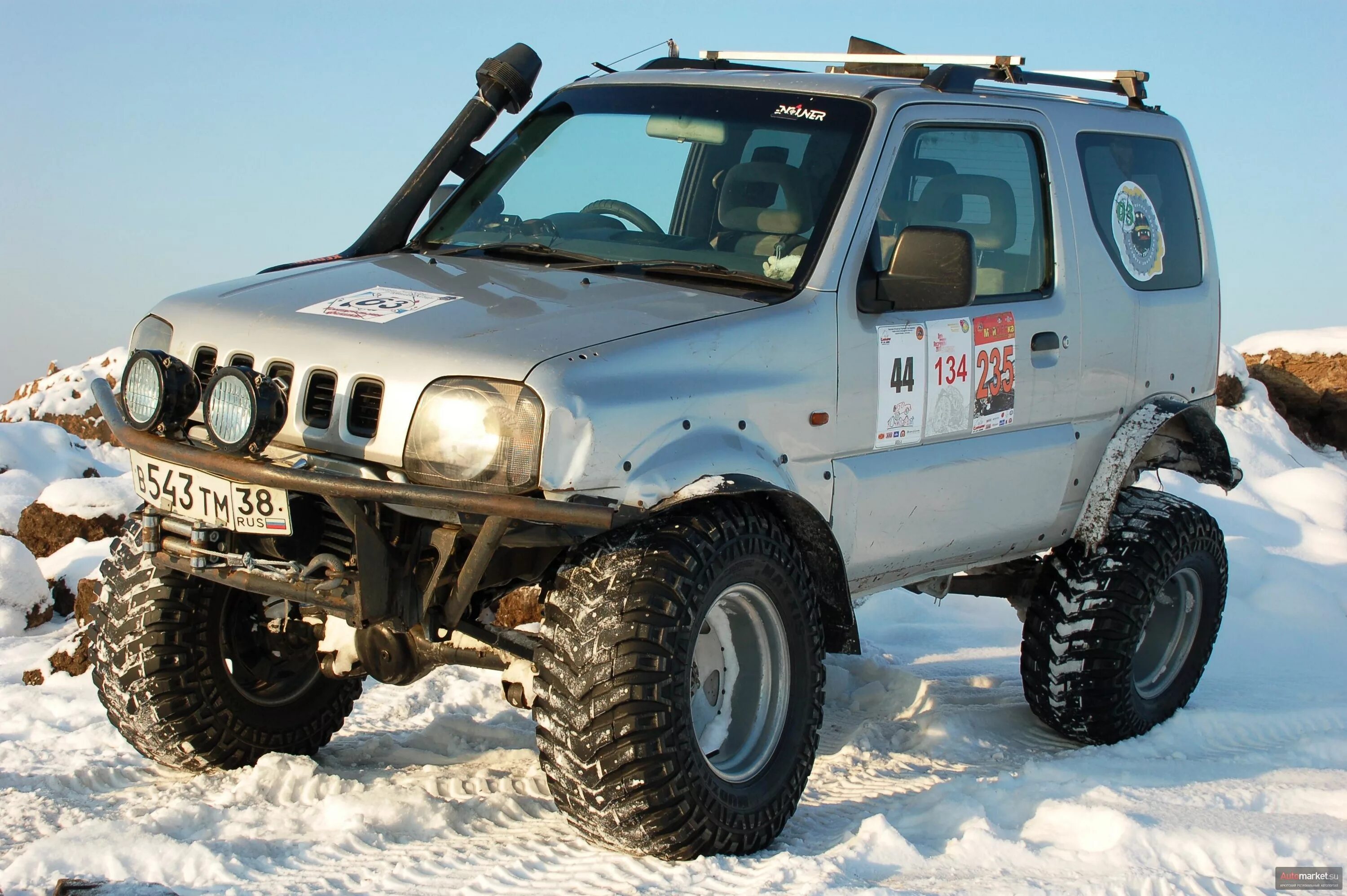 Сузуки джимни купить красноярск. Jimny wide. Suzuki Jimny. Лифтованный Suzuki Jimny. Сузуки Джимни подготовленный.