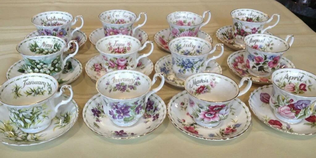 Чайный сервиз Royal Albert. Royal Albert месяцы. Чайная пара "незабудки". Английский фарфор. Royal Albert,. Купили 12 чашек по 3