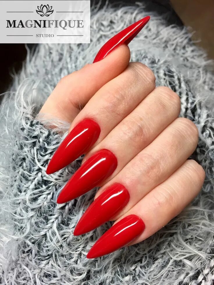 Powerful classics ⚡ ⠀ #goodmanicure #fashionnails #naildesigns #nailsforyou #gol