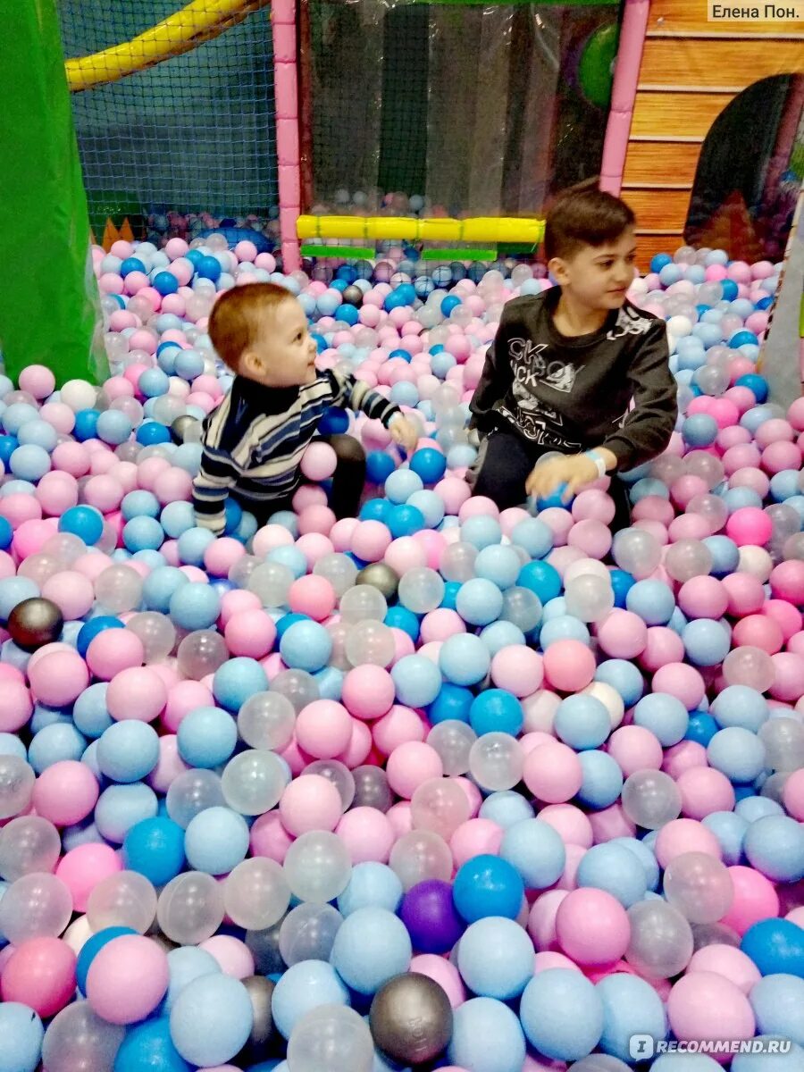 ИГРОДОМ золотой Вавилон Ростов на Дону. ИГРОДОМ Семикаракорск. ИГРОДОМ В каком городе. Игродом ростов на дону