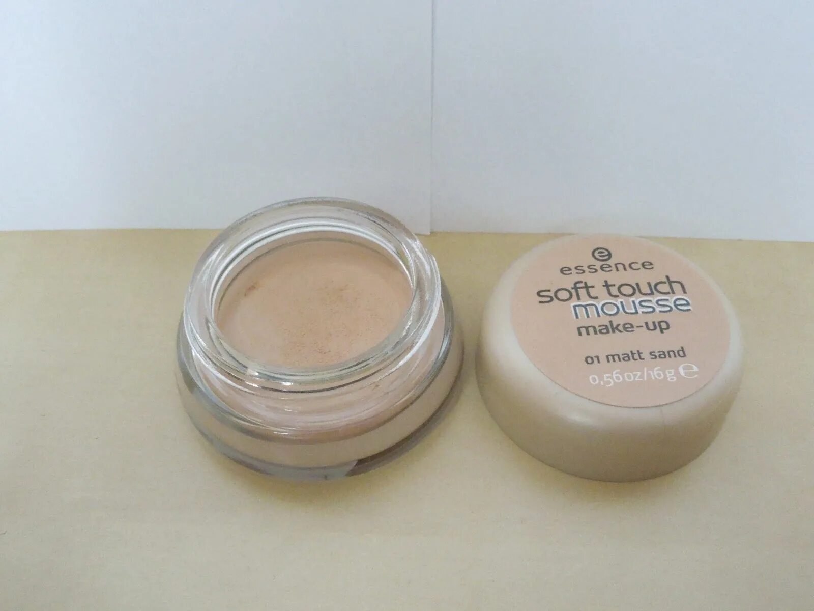 Крем soft touch. Крем nivea soft 200. Крем soft touch. Крем soft touch. Тональный мусс эссенс оттенки.