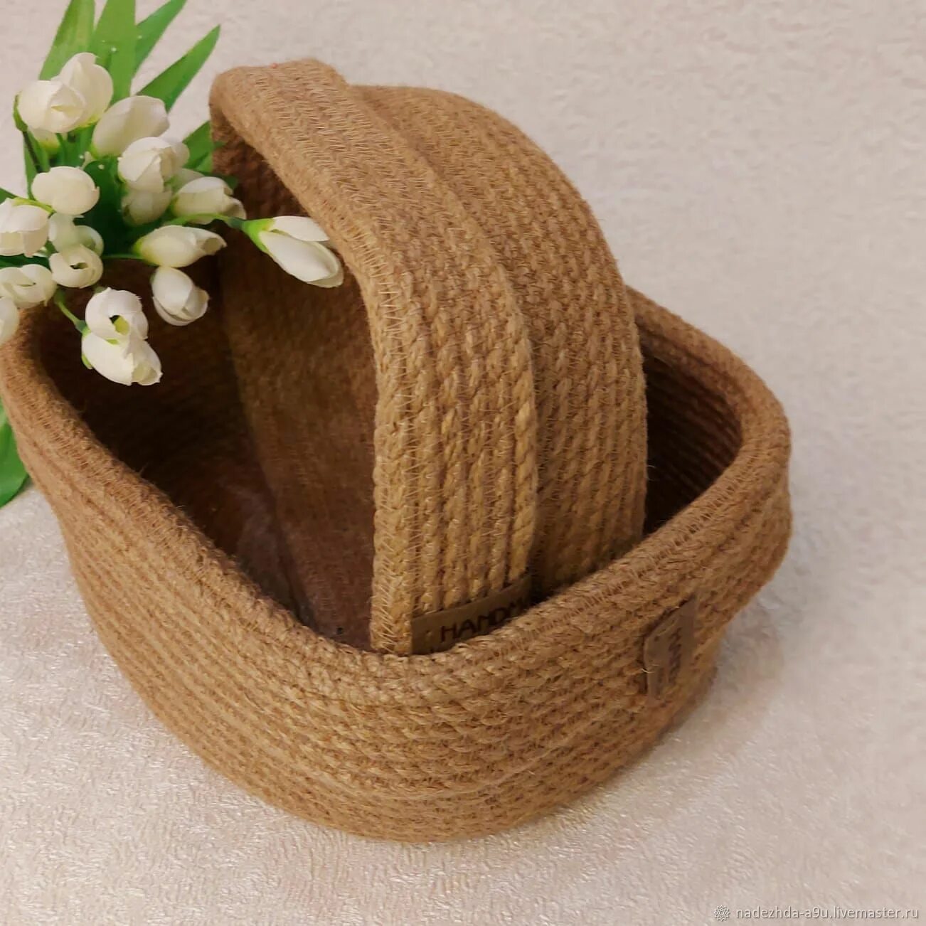 Корзина для кашпо из джута. Корзина цветов бежевая. Мягкая корзинка. Квадратная мягкая корзина для белья. Корзина для хранения из пальмового волокна.