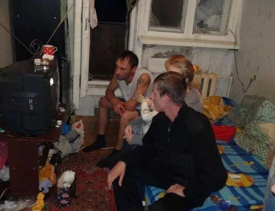 Хата алкаша. Хата алкаша. Хата алкаша. Хата алкаша. Хата алкаша.