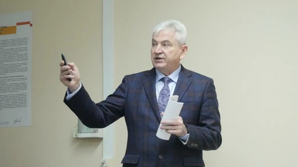 Директор урфу