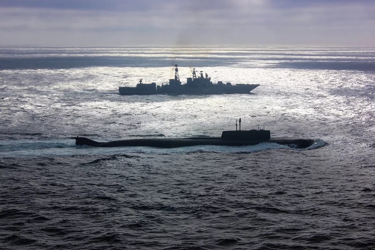 АПЛ Орел в Кронштадте. Подводная лодка в Баренцевом море. Подводная лодка Северного флота «с-56». Атомная подводная лодка ВМФ. Морской флот подводная лодка