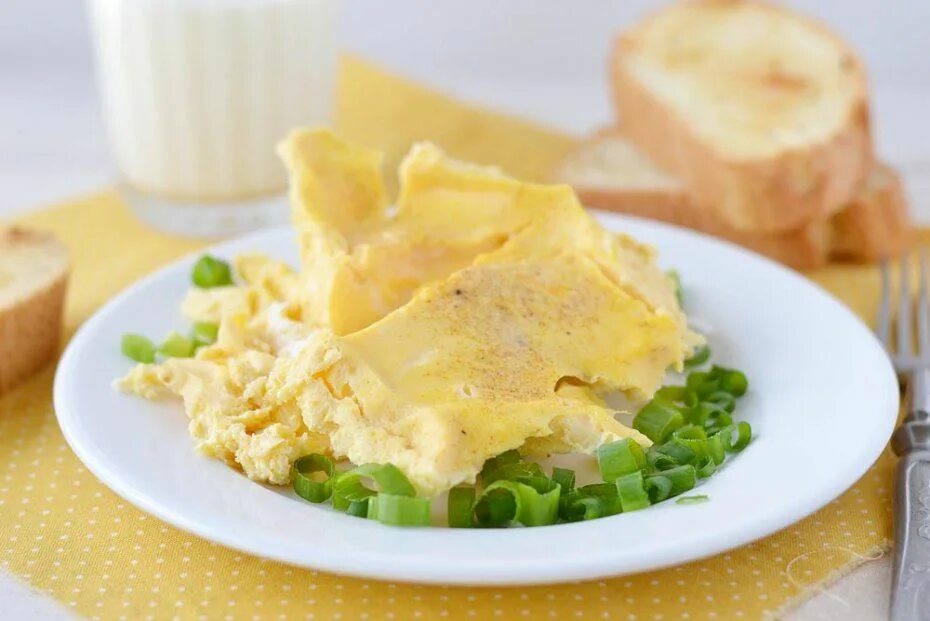 омлет на воде на пару. омлет смешанный. омлет. яйцеварка ксиаоми. паровой омлет.