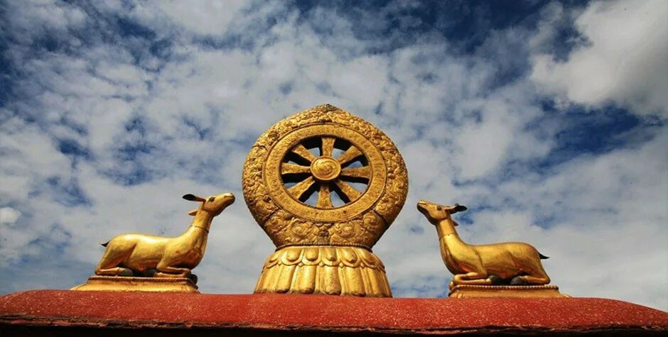 Дхарма в индии. Колесо Дхармы (Дхармачакра). Символ буддизма Дхармачакра. Колесо Дхармачакра буддизм. Колесо Дхармы символ буддизма.