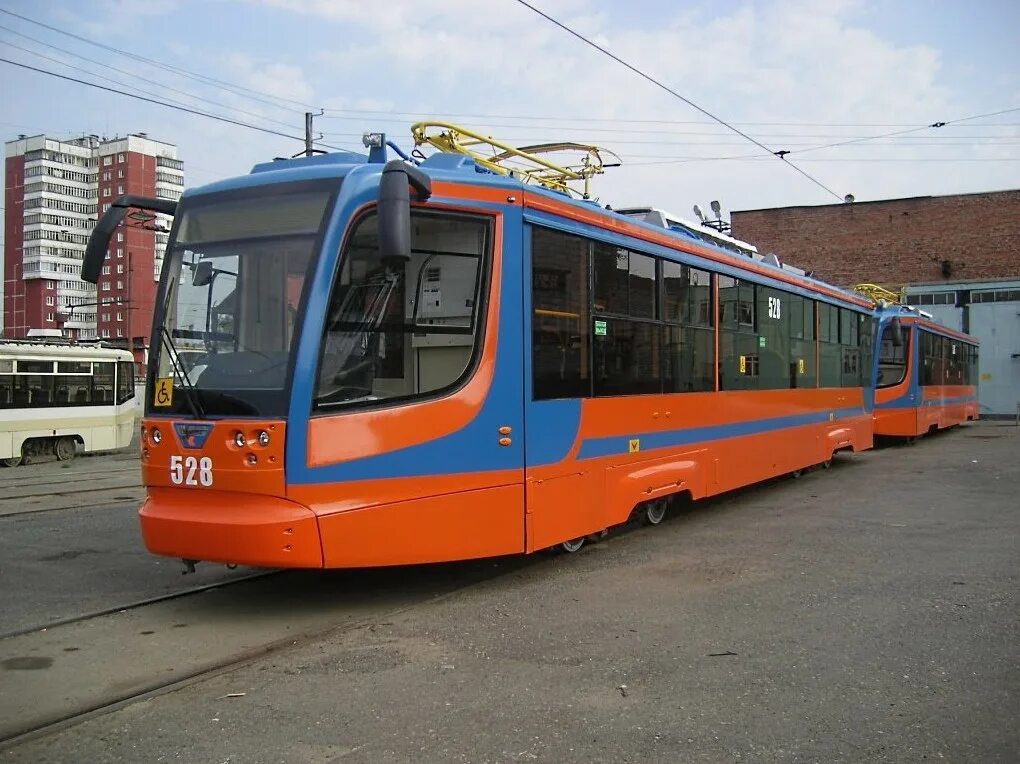 КТМ 71-623. Трамвай КТМ 23. 71-623 Сбоку. КТМ 23 гармошка