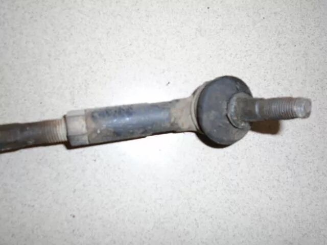 Рулевая тяга тойота королла е150. Рулевая тяга королла 120. Шарниры рулевых тяг тойота королла 120. Рулевая рейка тойота королла 150 артикул. Тяга рулевая тойота королла 100.