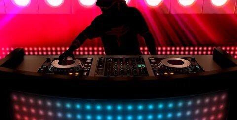 Столы для dj в клубе.