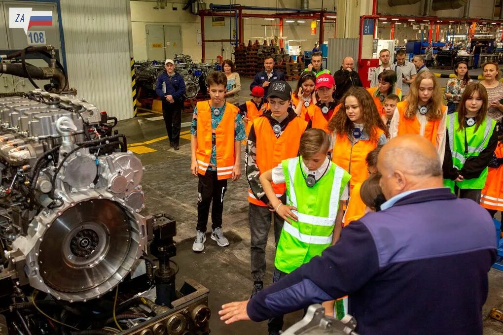 набережные челны завод камаз. завод камаз работники. набережные челны. набережные челны камаз завод пао. найти работу в набережных челнах на предприятии пао камаз.