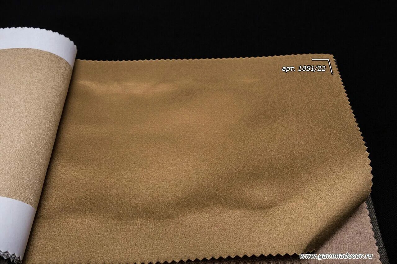 Studio professional luxe care шампунь шелк. Шелк темная вишня фон. Satin studio. Satin studio. Обои на телефон атласная ткань.