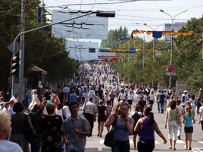 Мариуполь 2005. Мариуполь 2005 год. Мариуполь день города. Мариуполь праздник города. 20 дней в мариуполе кинопоиск