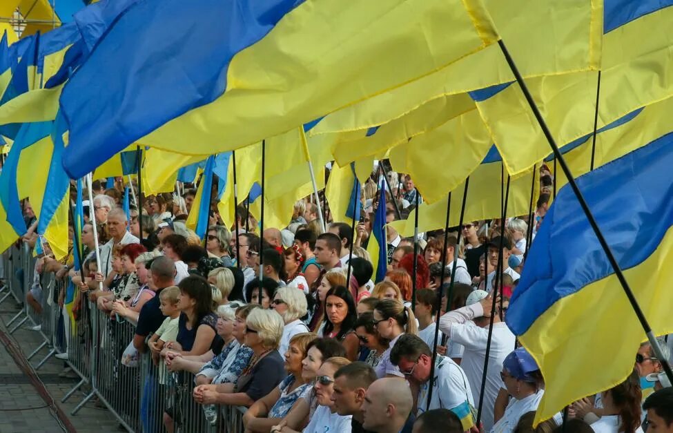 Современную украинскую. Современная Украина. Украинская независимость. Украинцы в Голландии. Современная Украина фото.