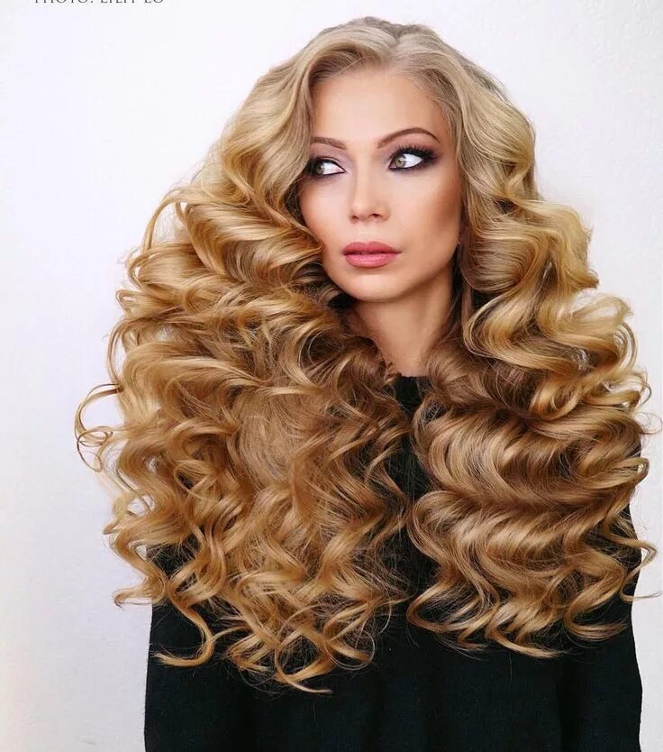 Long curl. Катя Василенко кудри. Прическа волны. Прическа крупные волны. Кудри на длинные волосы.